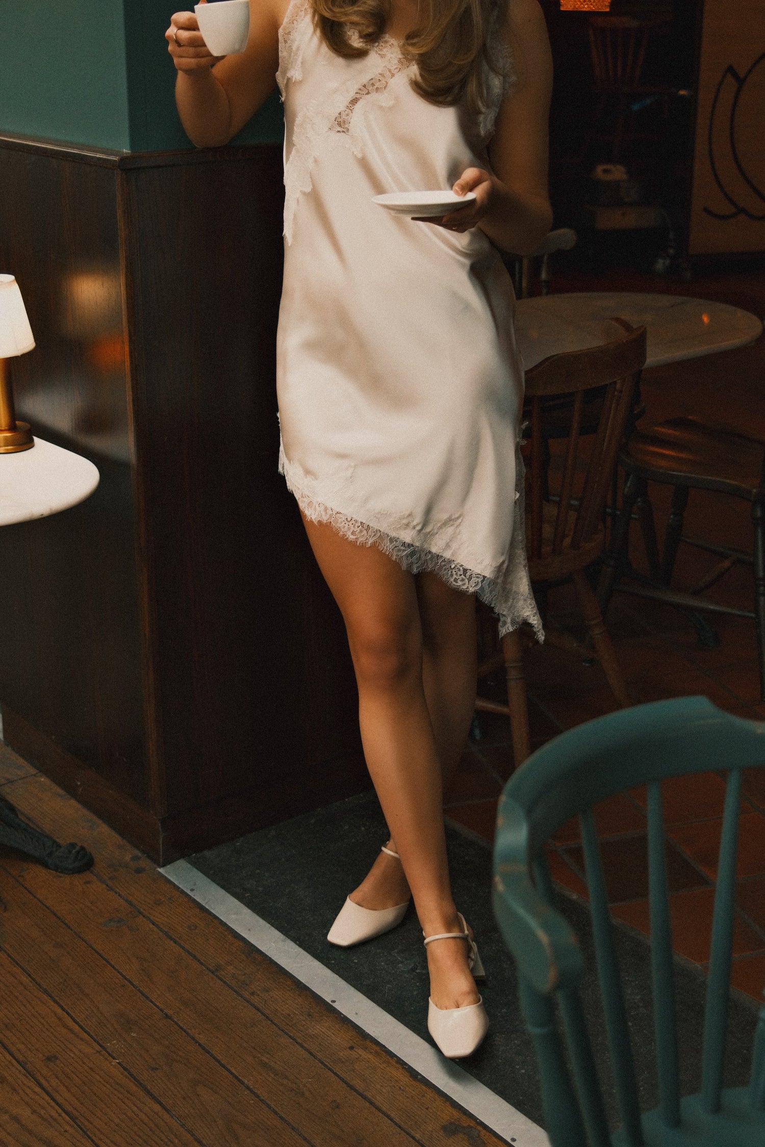 ABITO IN PIZZO SATINATO ECRU-Modaso