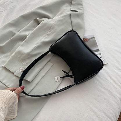 Borsa a Spalla Retro da Donna in Ecopelle-Nero-Modaso