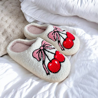 Ciabatte con Ciliegie e Fiocco da Donna, in Peluche-Modaso
