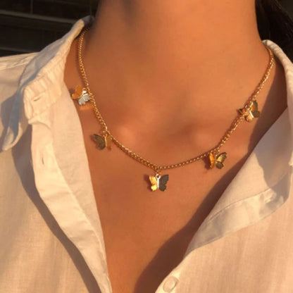 Collana con Pendente a Farfalla Dorata da Donna-Modaso