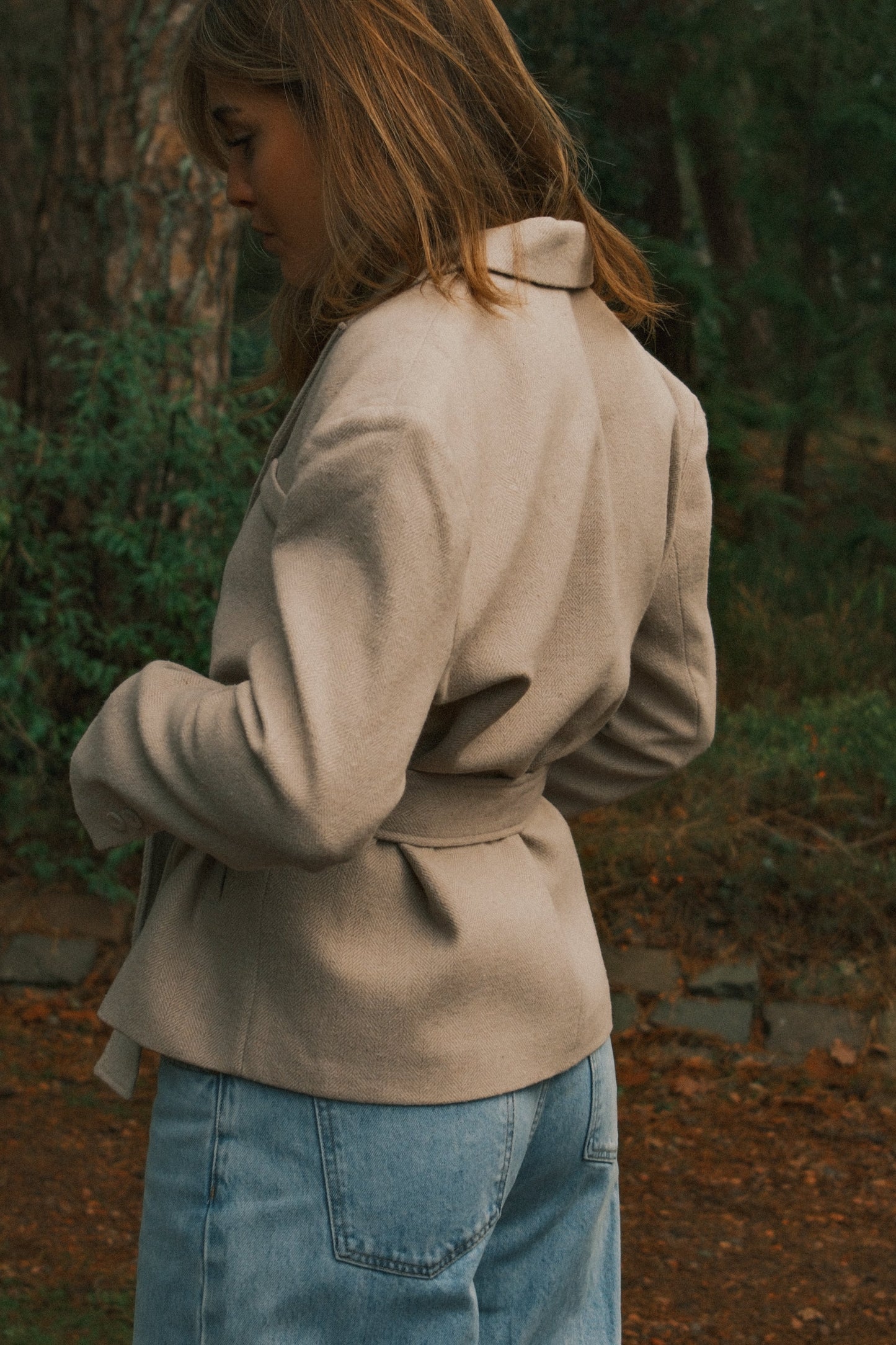 GIACCA BEIGE A RIGHE CON CINTURA-Modaso