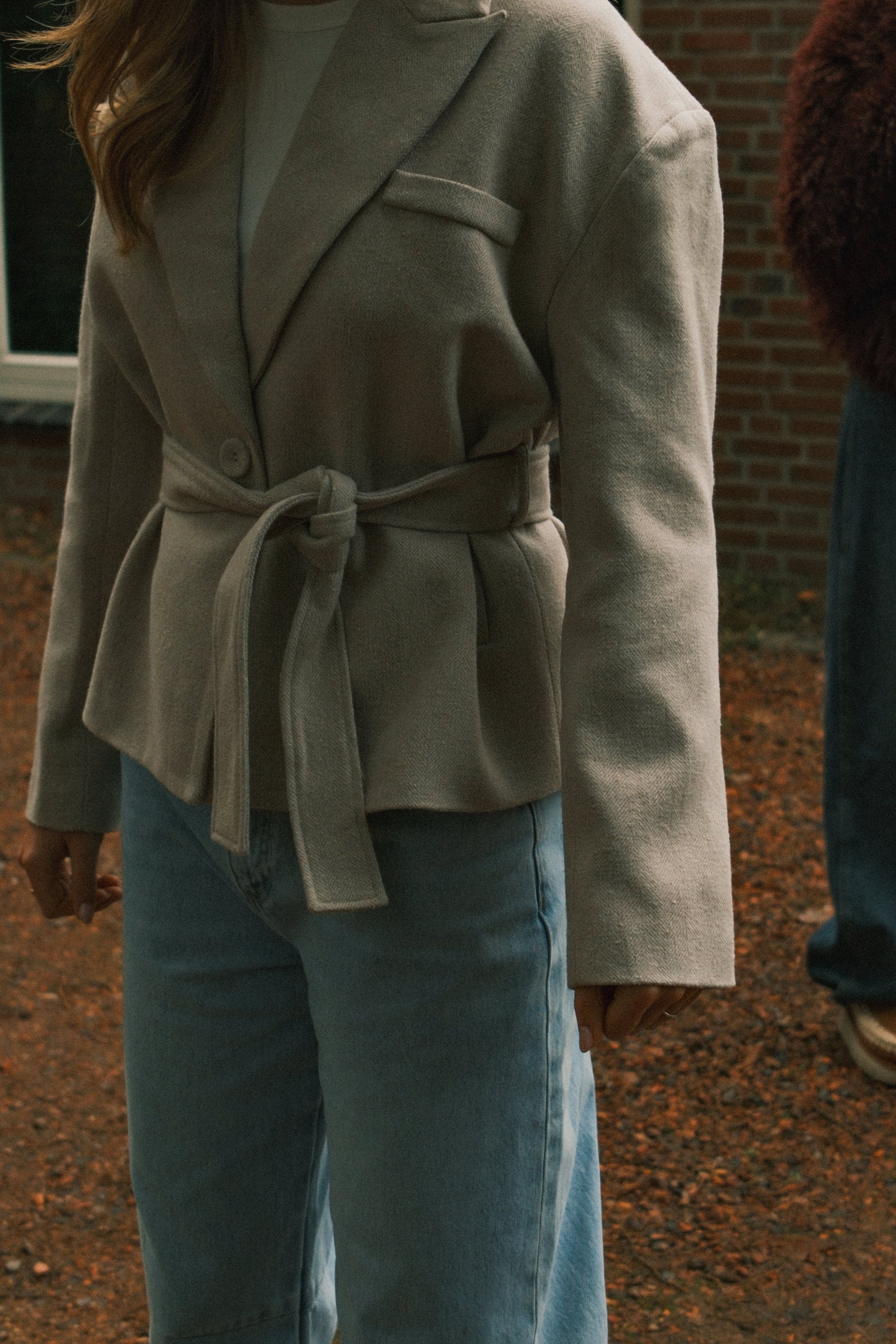 GIACCA BEIGE A RIGHE CON CINTURA-Modaso