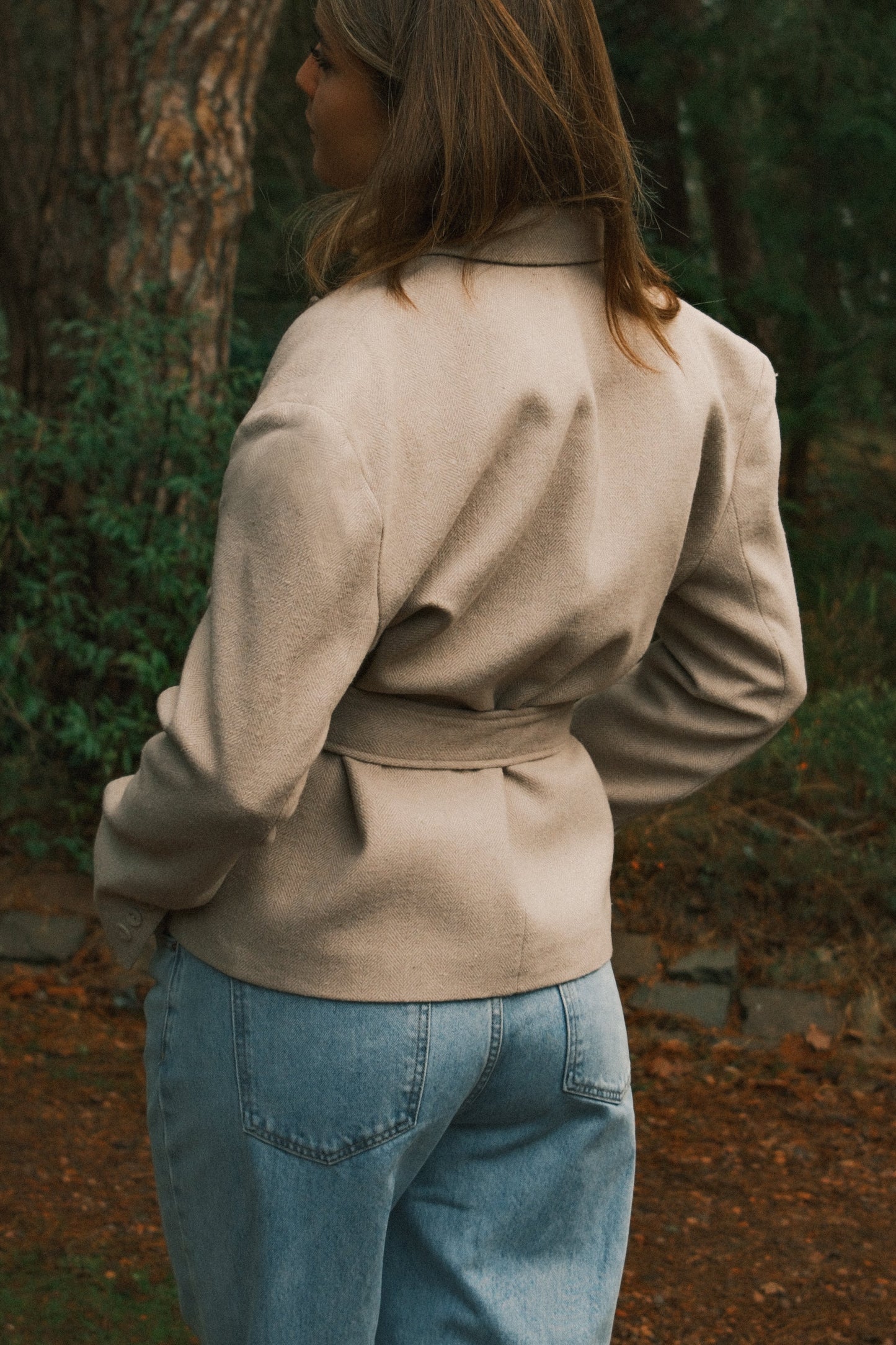 GIACCA BEIGE A RIGHE CON CINTURA-Modaso