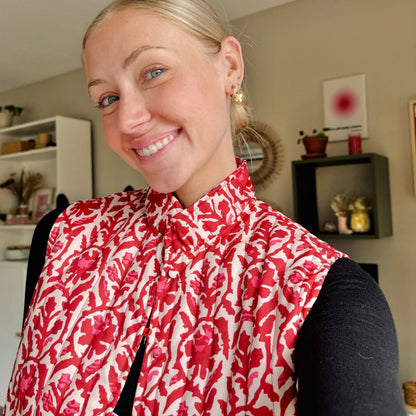 Gilet Trapuntato Reversibile, Donna a Fiori Smanicato-Modaso