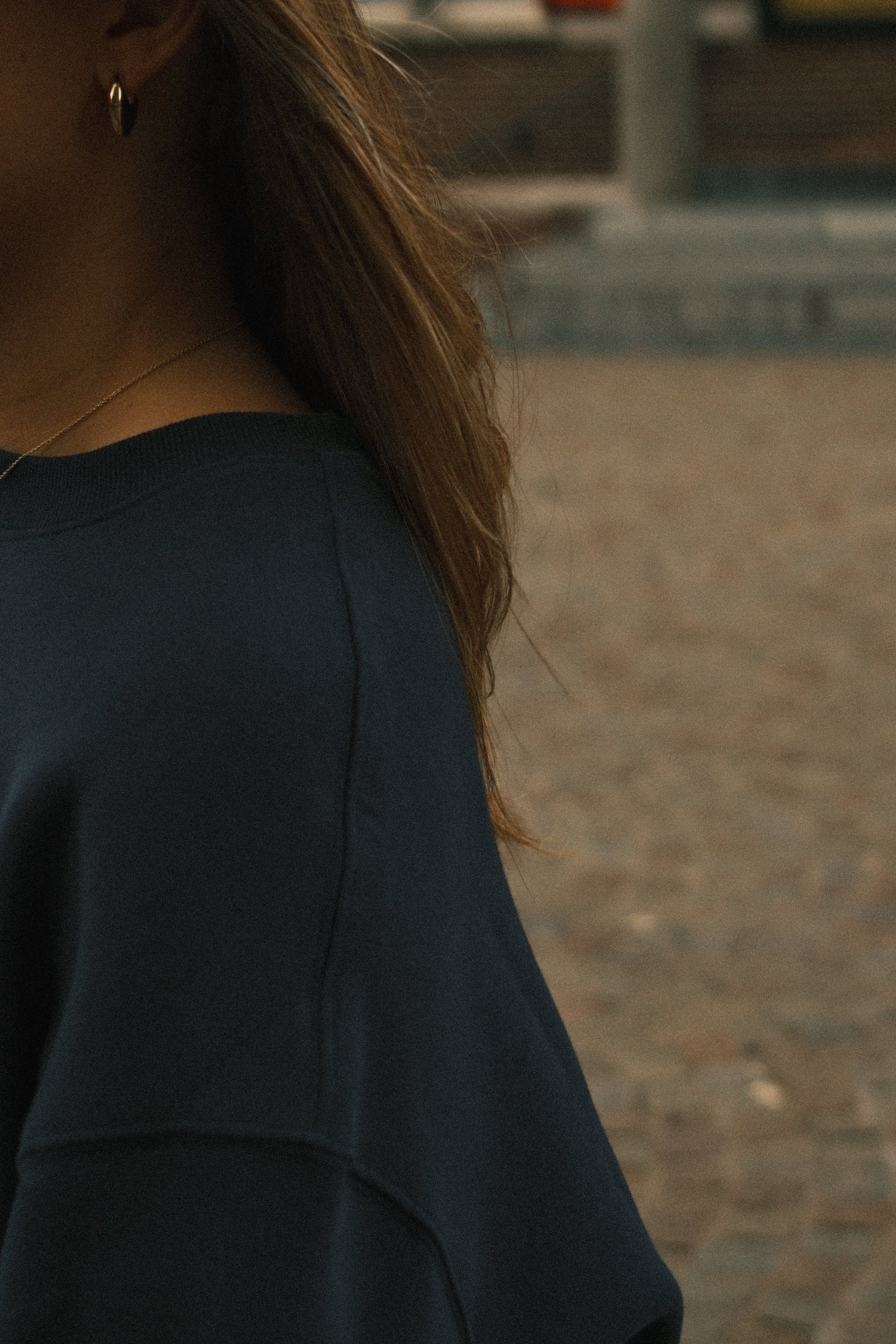 JEANS DONNA A GAMBA LARGA CON VESTIBILITÀ RELAX-Modaso