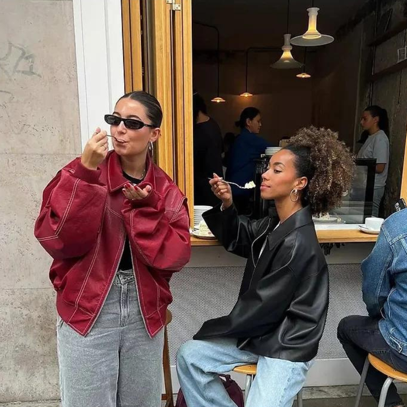 Jacky- Giacca Oversize con Cuciture a Contrasto Rosso-Modaso