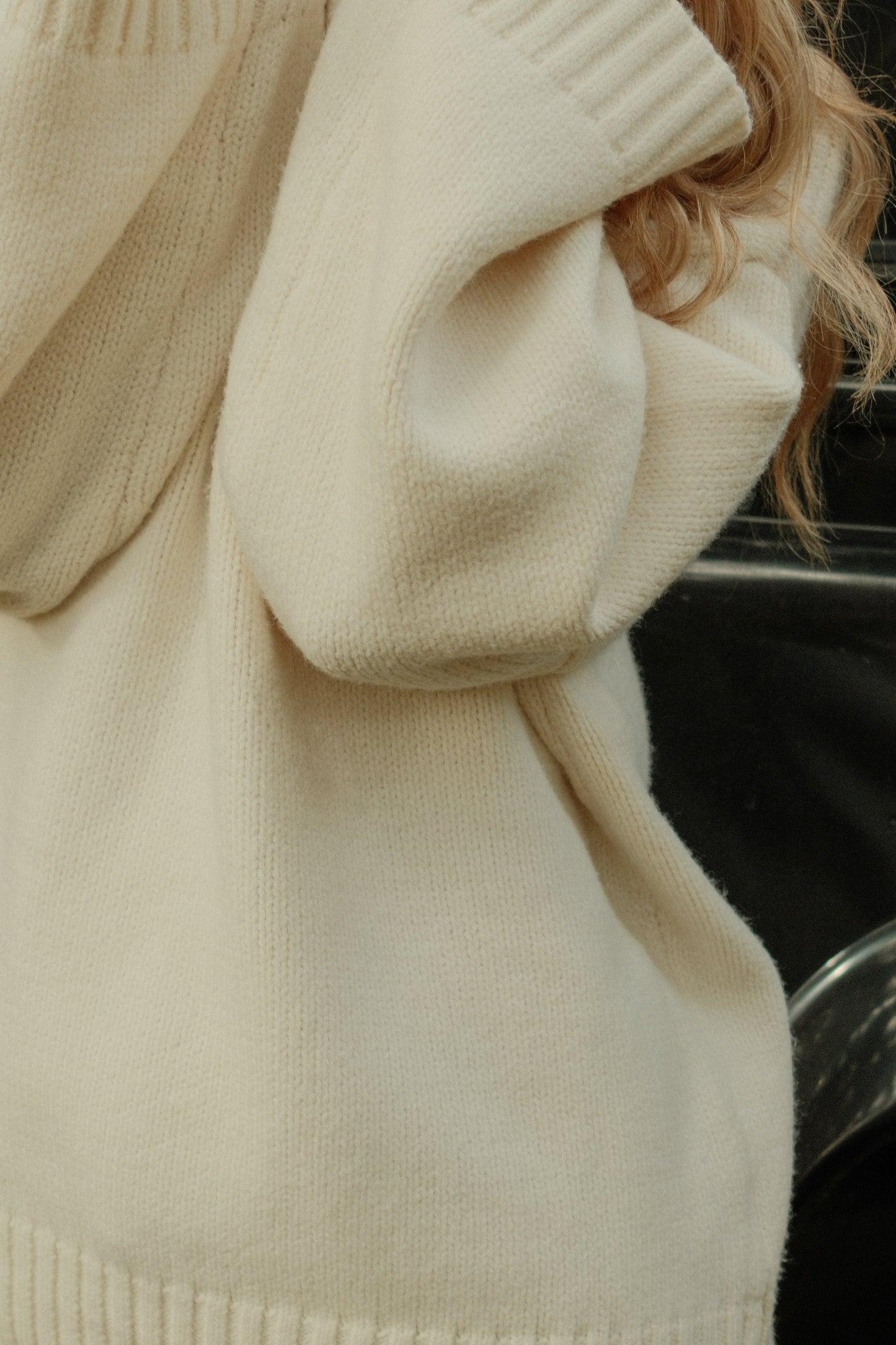 MAGLIONE BIANCO DA DONNA CON COLLO ALTO-Modaso