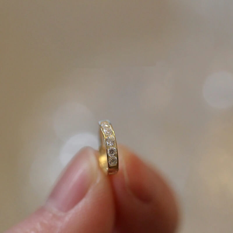 Orecchini a Cerchietto con Pavé, Placcati Oro 14K-Modaso