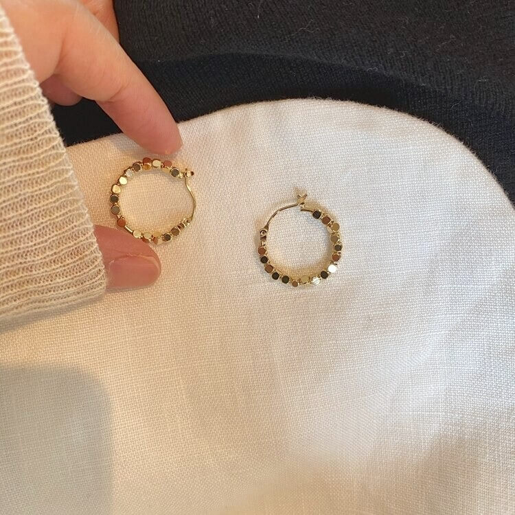 Orecchini a Cerchio con Perline a Cubo, Oro da Donna-Modaso