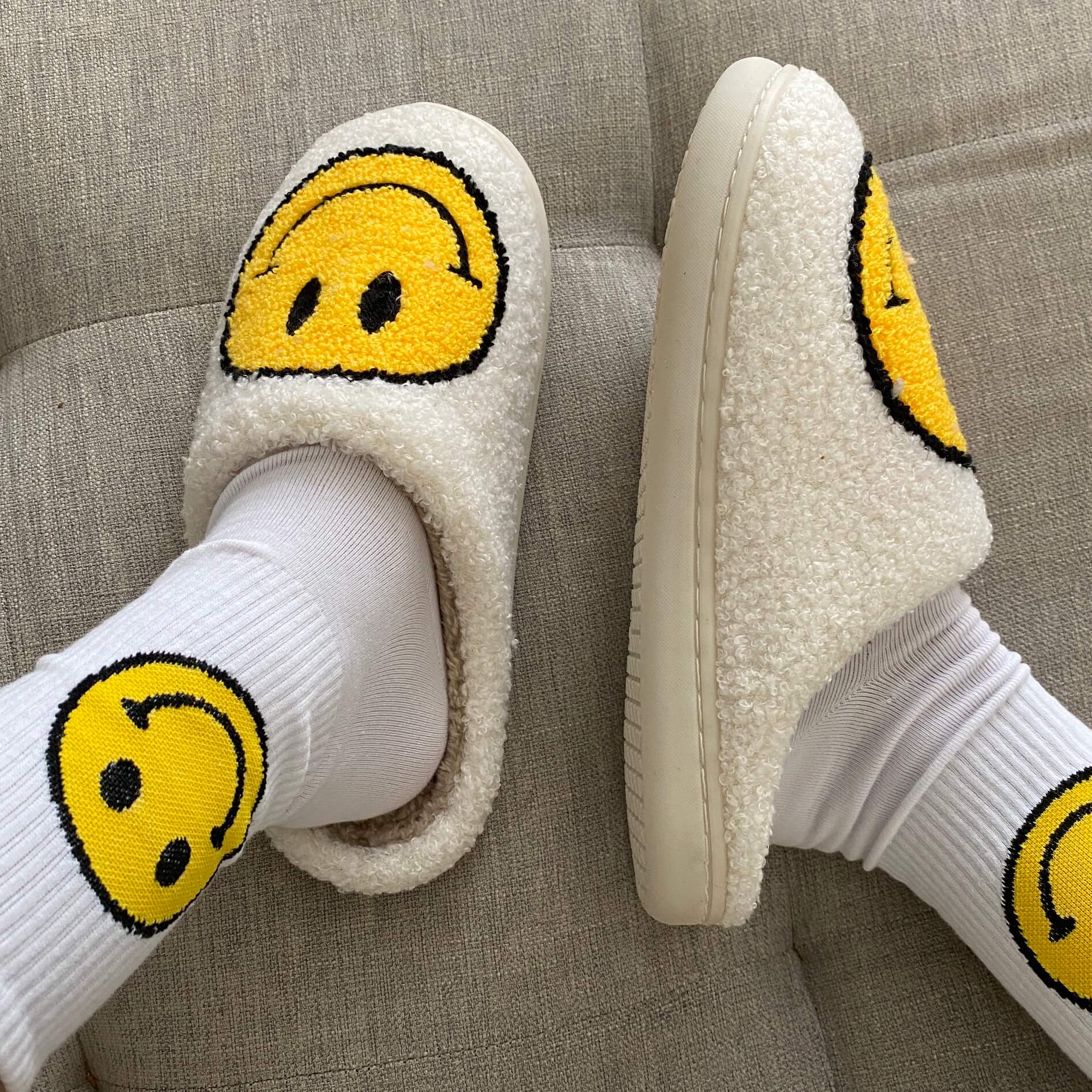 Pantofole con Faccina Sorridente, Morbide Pantofole da Casa da Donna-Modaso