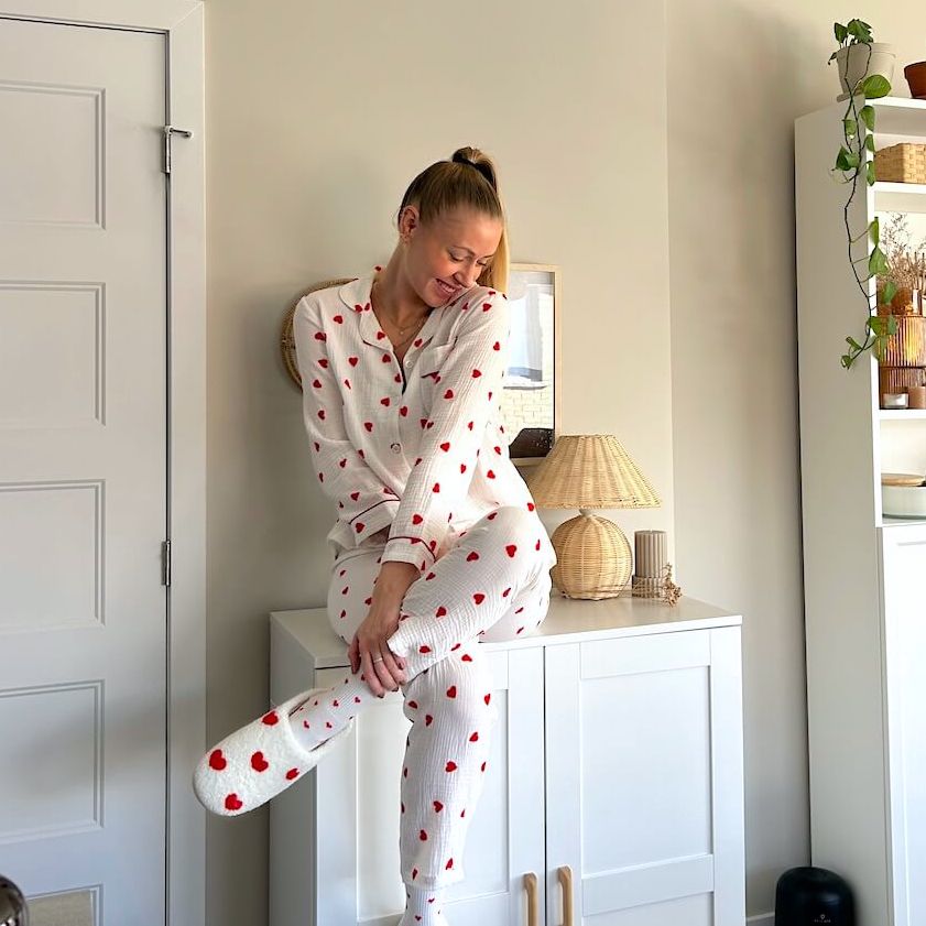 Pigiama con Cuori, Set Loungewear a Maniche Lunghe da Donna-Modaso