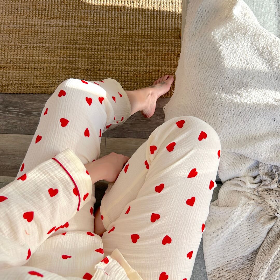 Pigiama con Cuori, Set Loungewear a Maniche Lunghe da Donna-Modaso