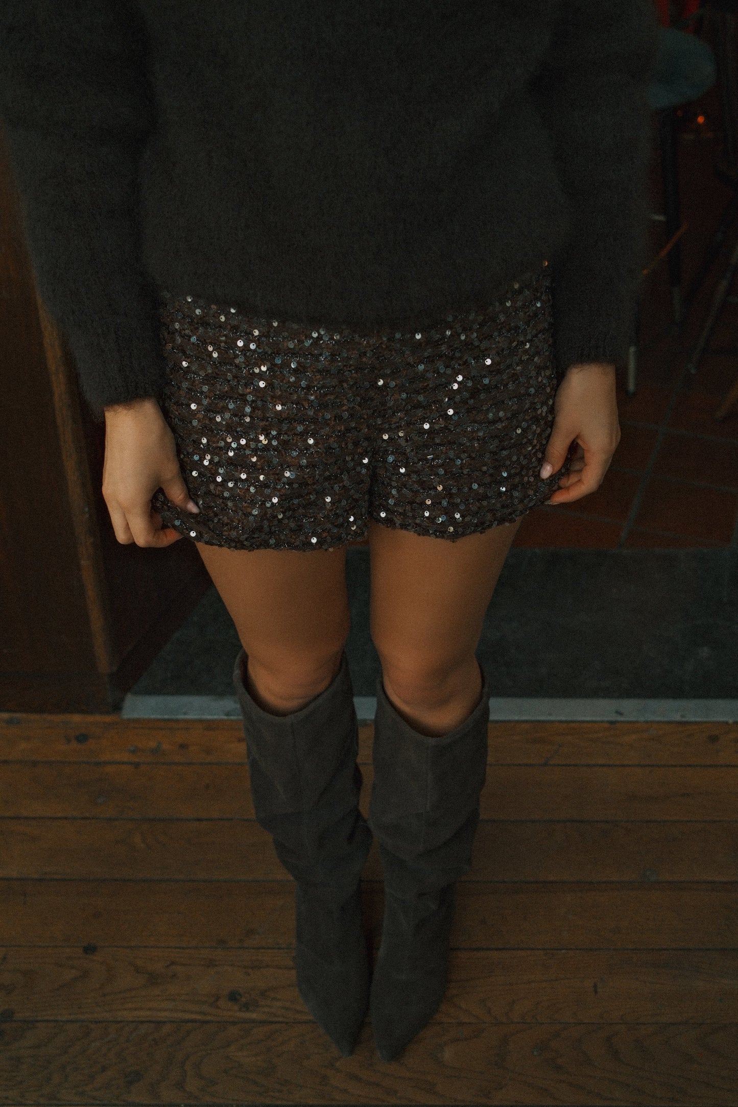 SHORT DONNA CON PAILLETTES – PANTALONCINI ELEGANTI A VITA ALTA-Modaso