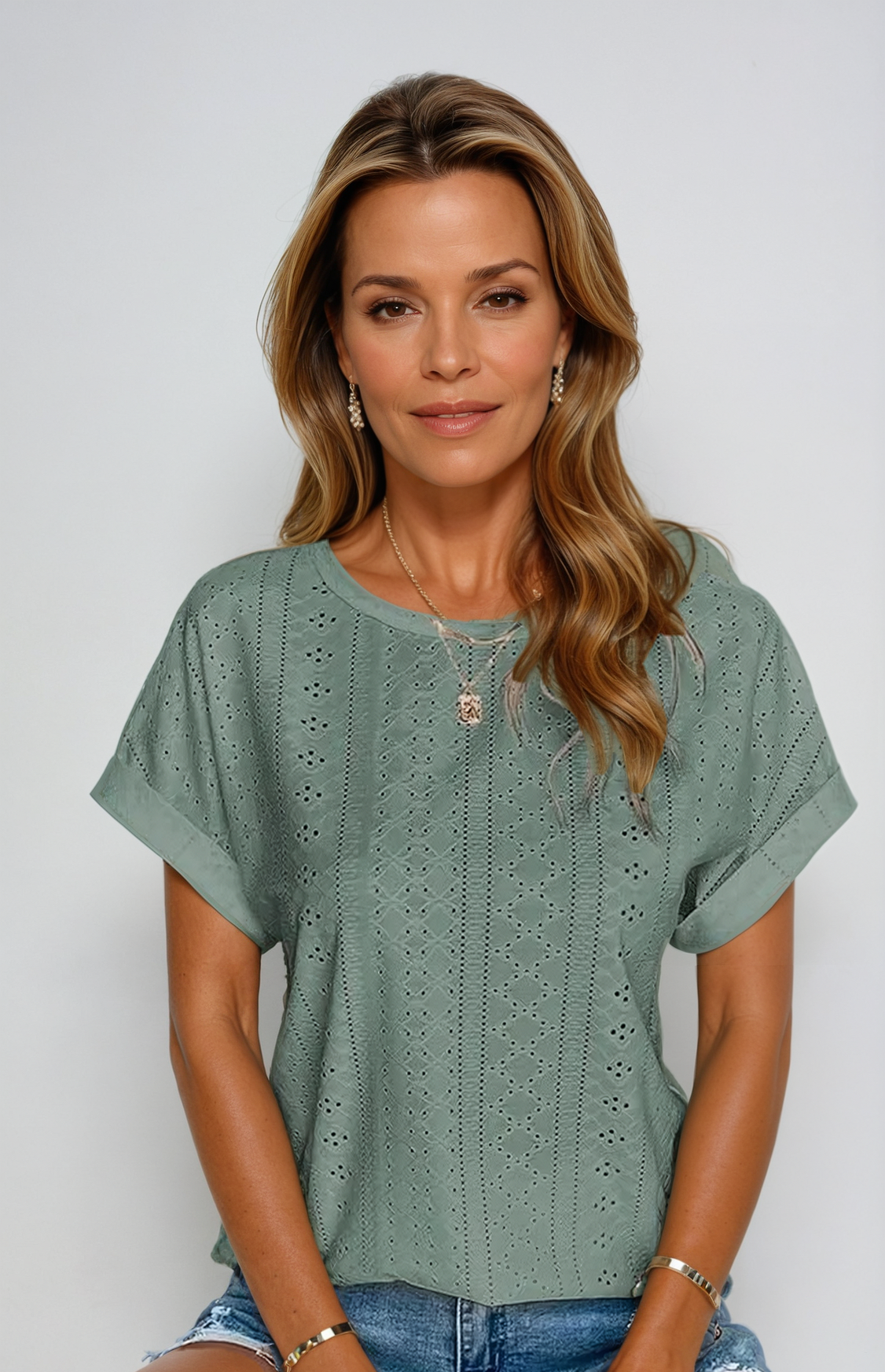 Top Con Occhielli - Vestibilità ampia - Girocollo - Top a maniche corte - Abbigliamento donna-Verde-S-Modasso