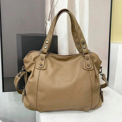 Borsa Spalla Donna, Ecopelle Martellata, Capiente, Borchie-Modaso