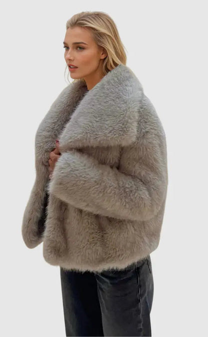 Pelliccia Donna Ecologica, Rever Ampi, Vestibilità Oversize, Pelo Soffice-Modaso